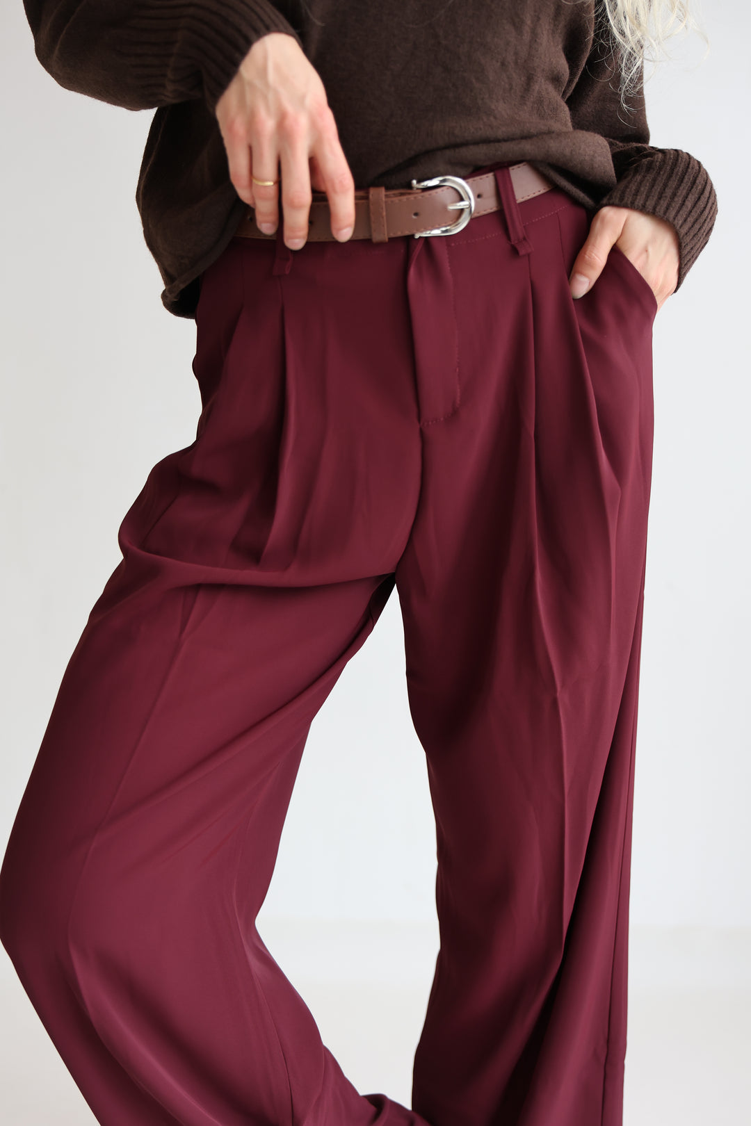 Bundfaltenhose mit Gürtel Anna