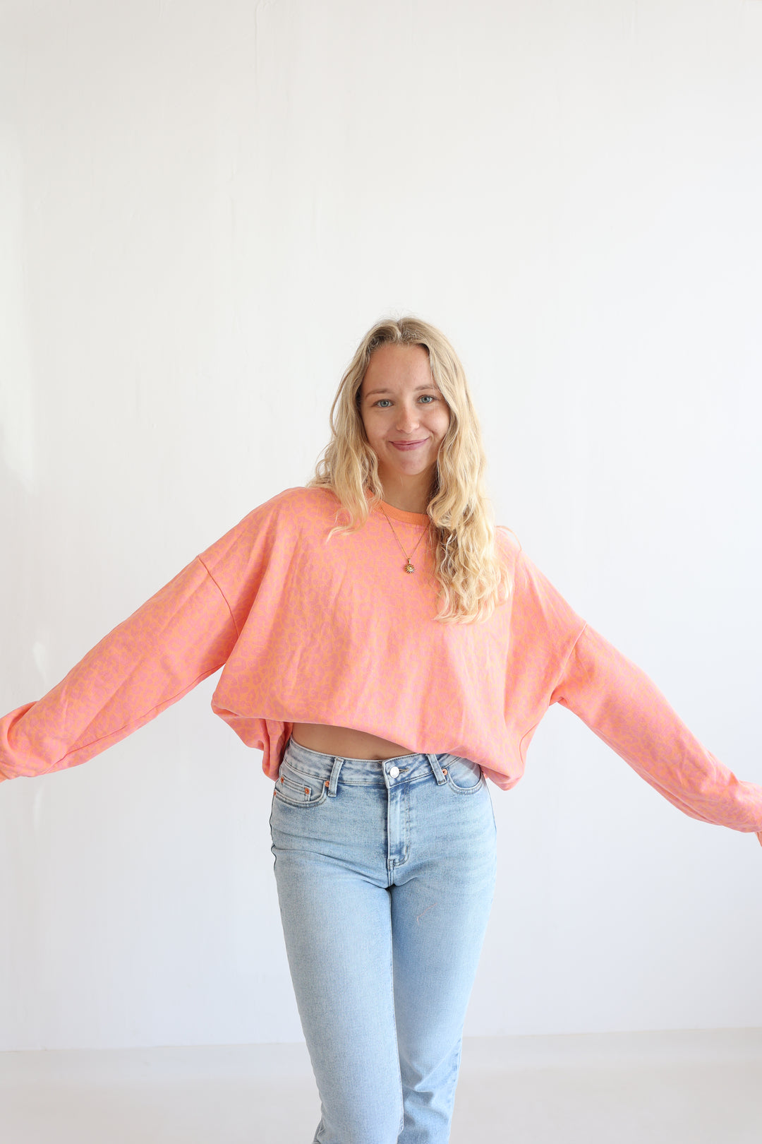 Sweater mit Leoprint