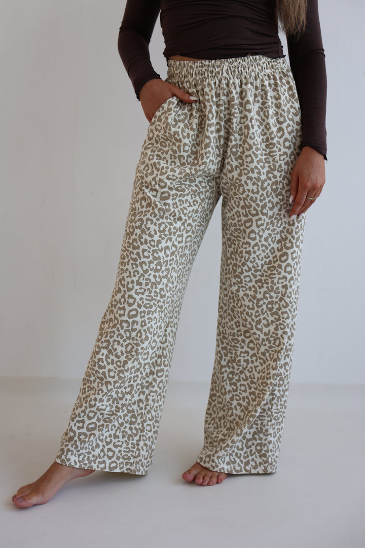 Jersey Jogger Pants mit Leoprint Nuna