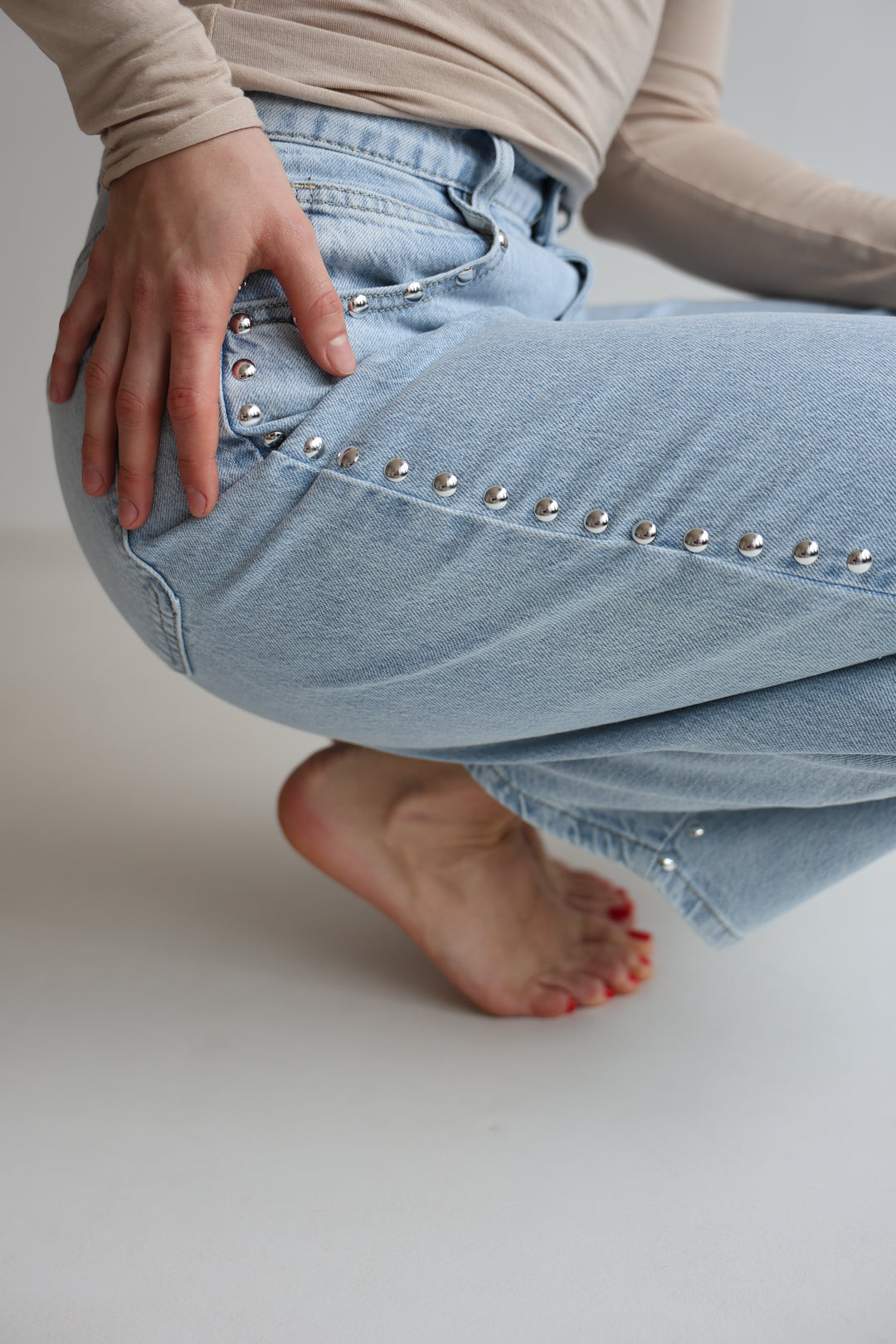 Barrel Rivet Jeans