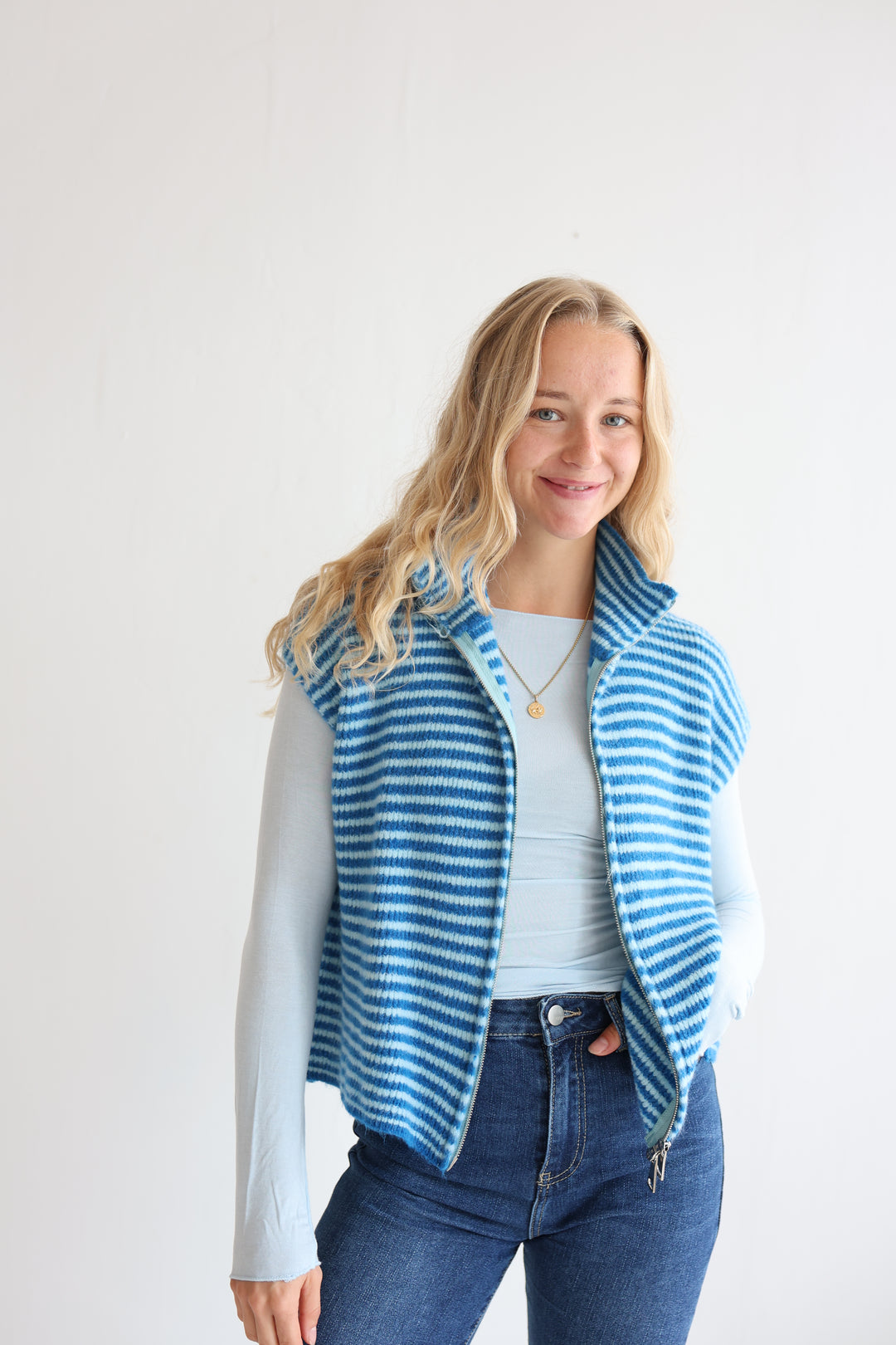 Zip Vest Fine Stripes