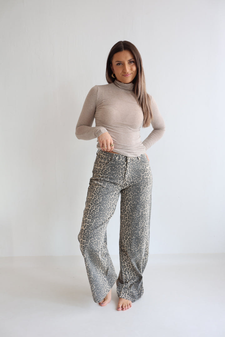 Wide Leg Jeans mit Leoprint (6265-34)