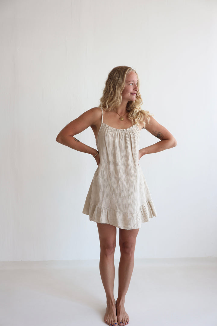 Musselinkleid mit Mini-Volant Hailey