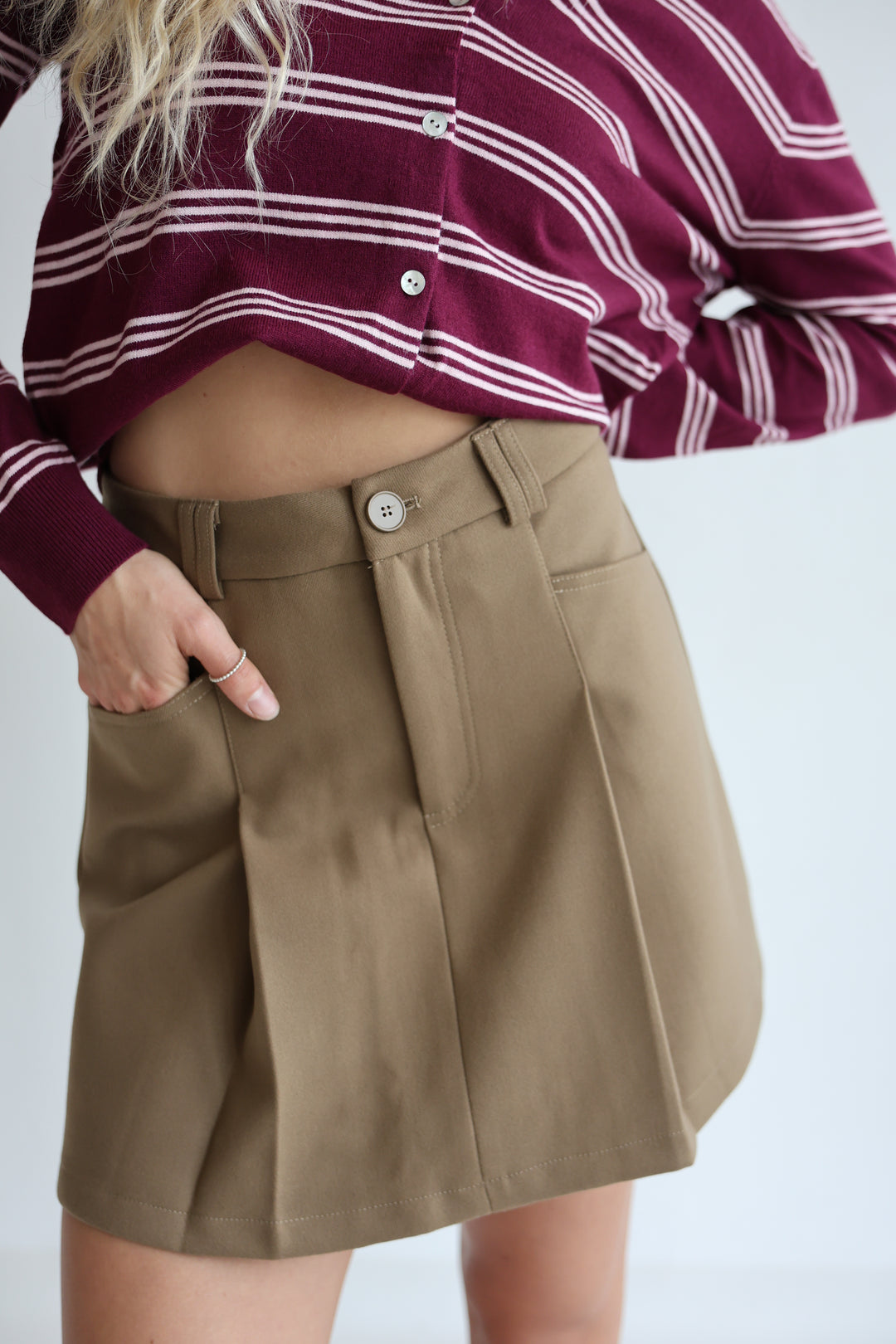 Kurzer Faltenrock Romina