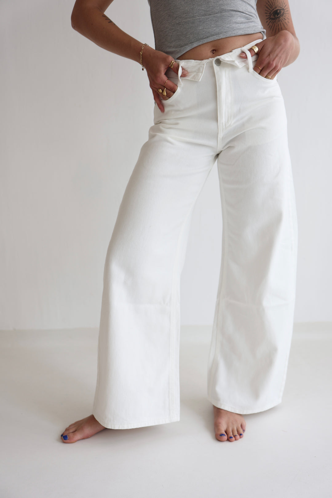 White Barrel Waistband Jeans
