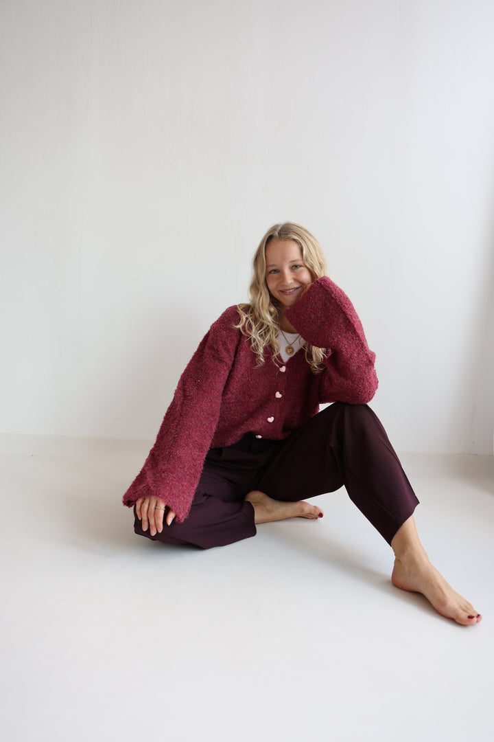 Kuscheliger Cardigan mit Herzknöpfen Tara