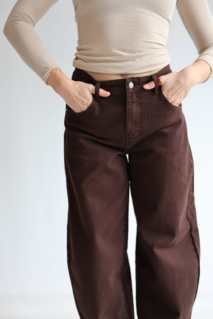 Barrel Fit Coffee Jeans