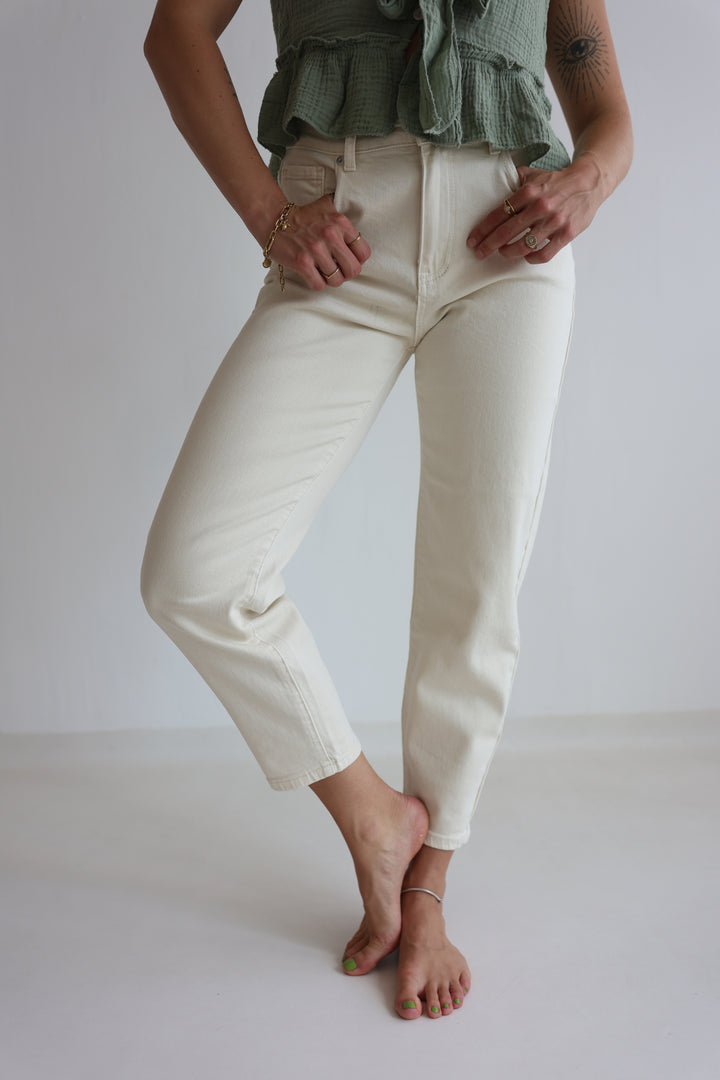 Cream Fit Mom Jeans