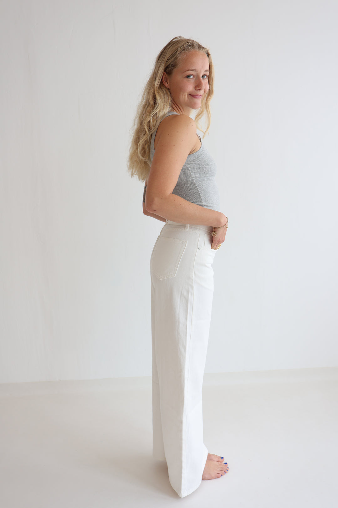 White Barrel Waistband Jeans