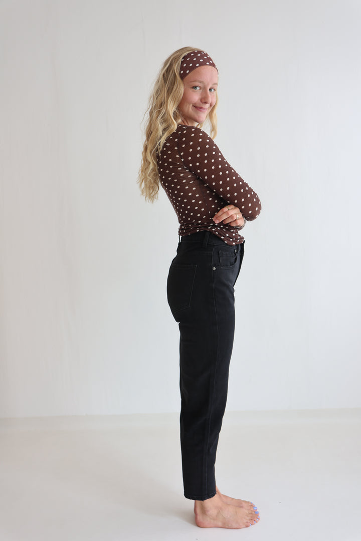 City Noir Mom Fit Jeans