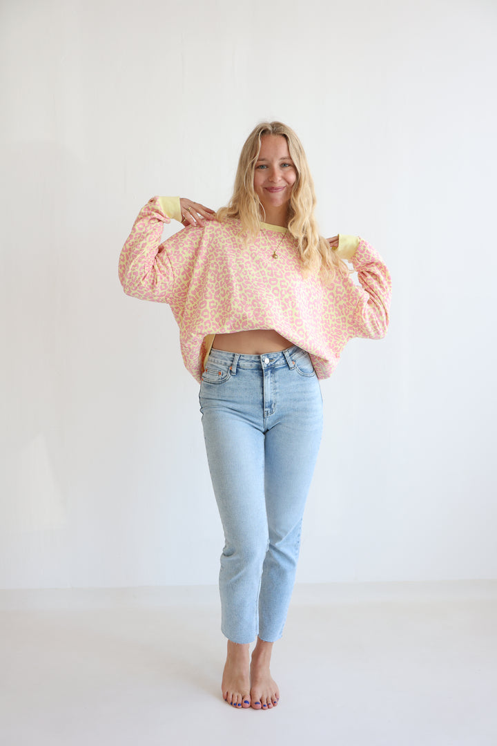Sweater mit Leoprint