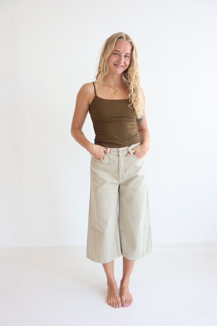 Essential Basic Top