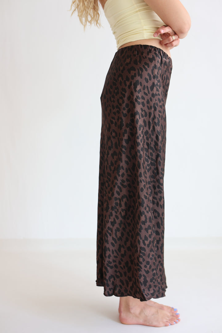 Langer Rock mit Leoprint Lion