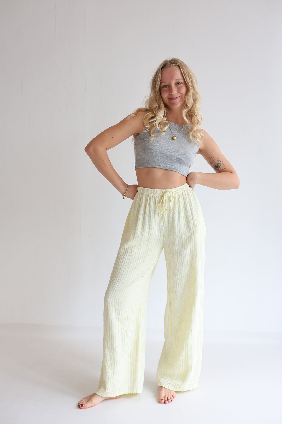 Lange Musselinhose mit Streifen Little Lines