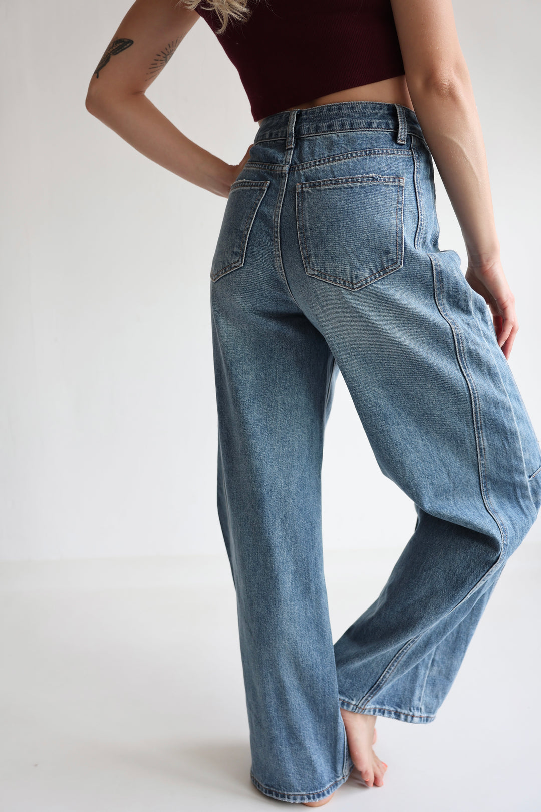 Relaxed Barrel Fit Jeans Juna