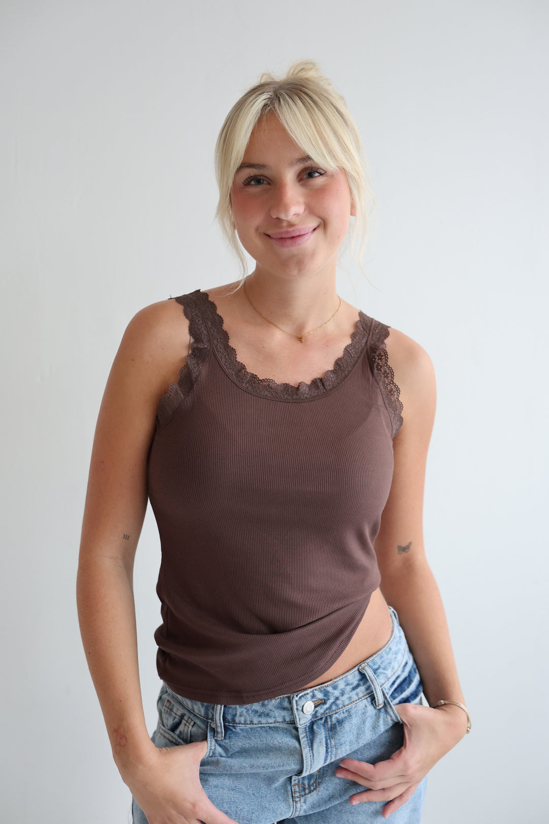 Basictop mit Spitze
