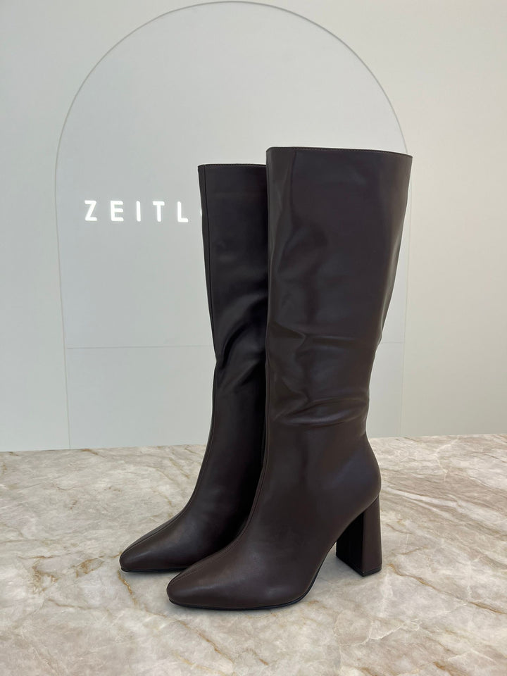 Sleek Leather Heeled Boots