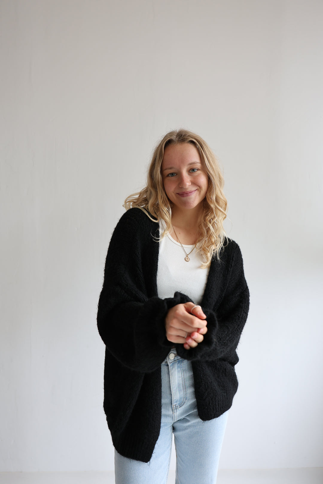 Offener Cardigan mit Rüschenärmeln Clara