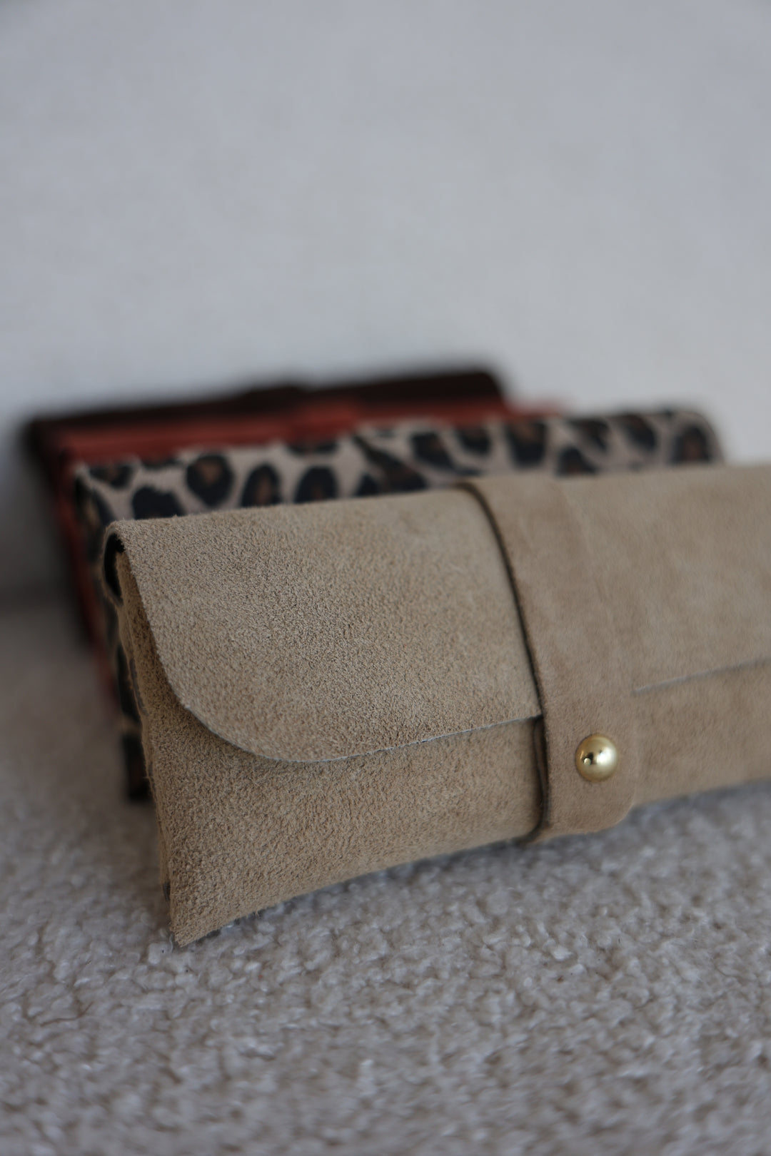 Brillenetui aus Wildleder