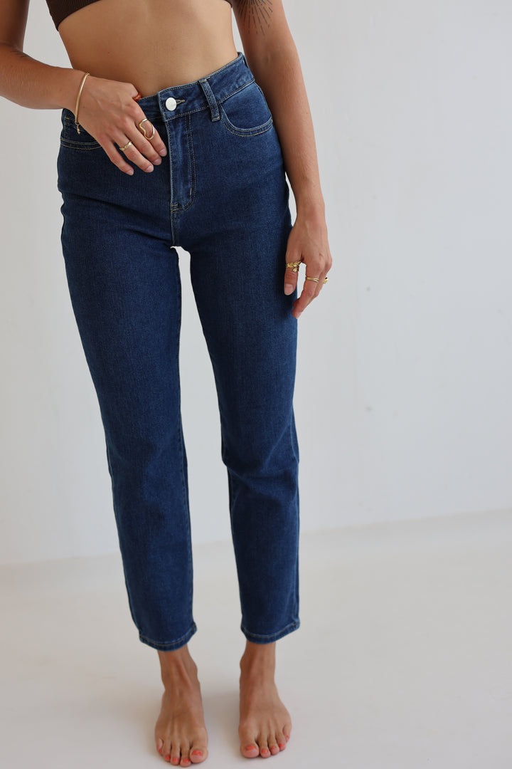 Mom Jeans Dark Blue Days