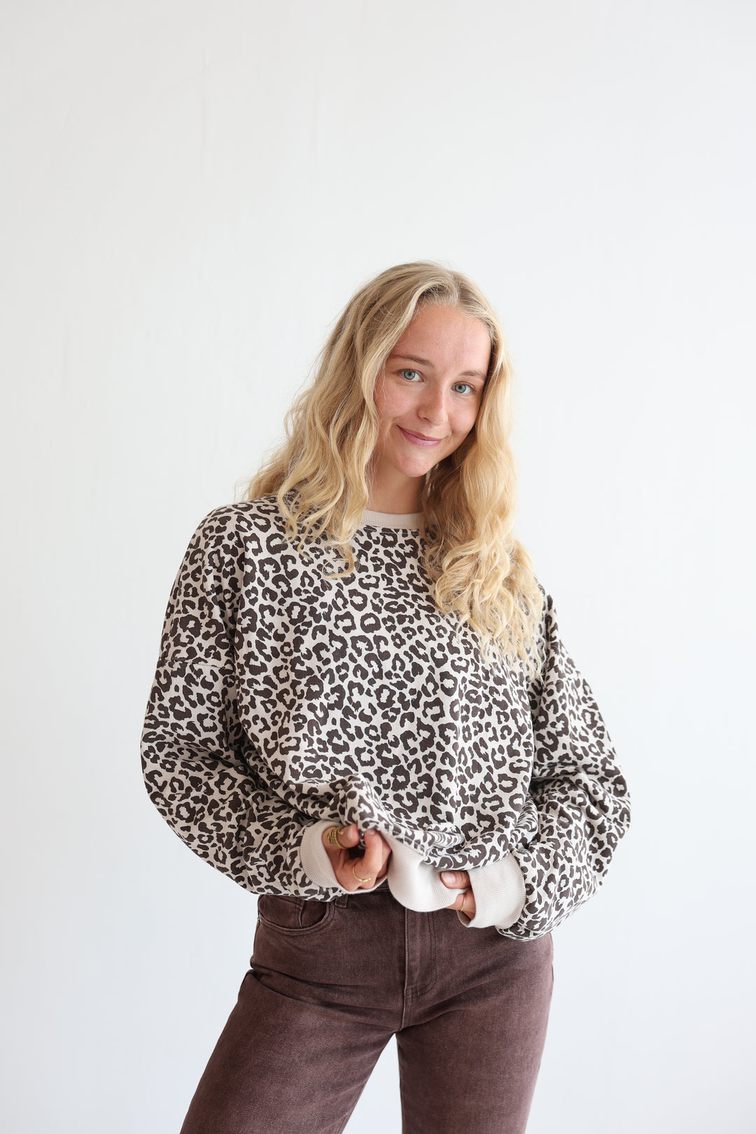 Sweater mit Leoprint