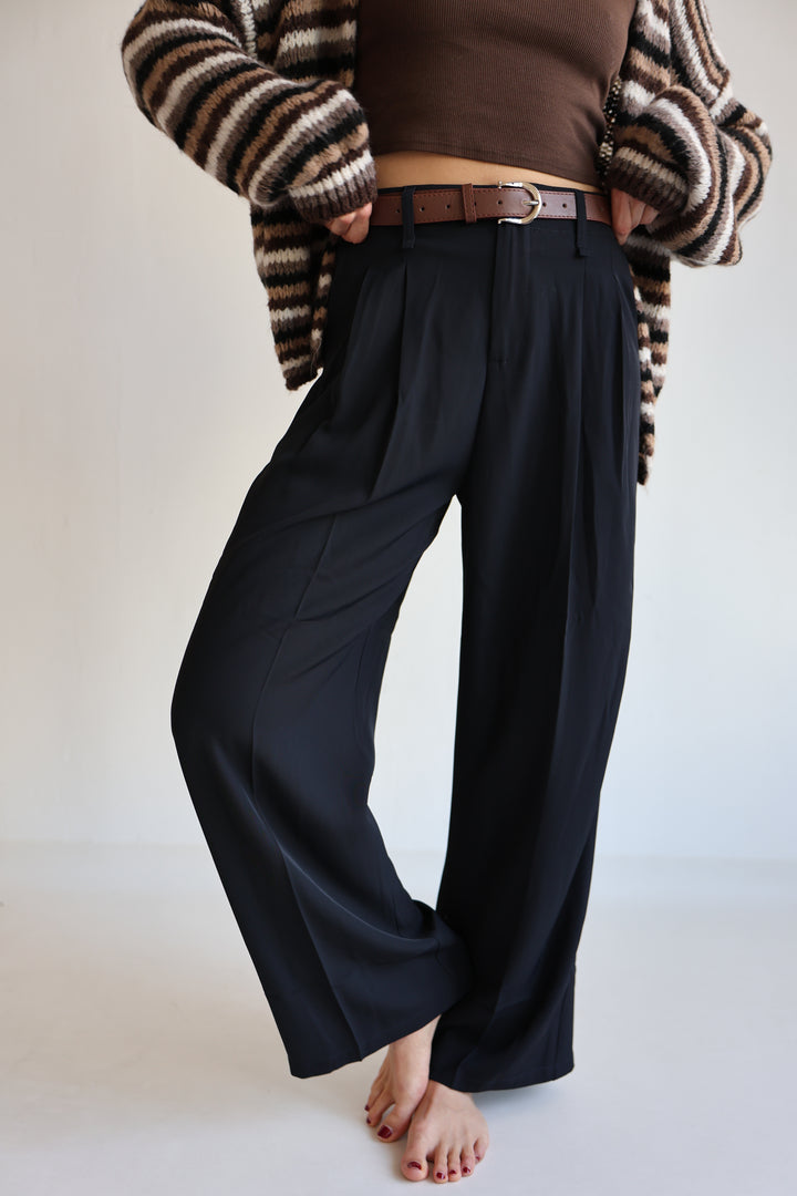 Bundfaltenhose mit Gürtel Anna