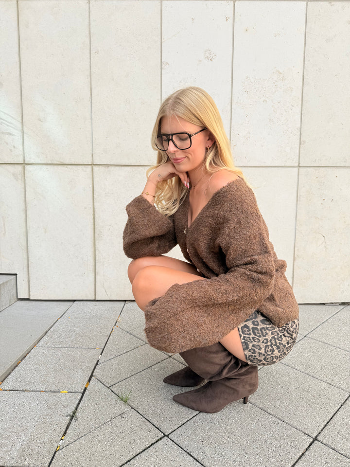 Kuscheliger Cardigan mit Herzknöpfen Tara