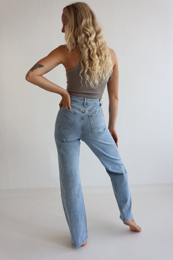 Asymmetrische Straight Fit Jeans Nova