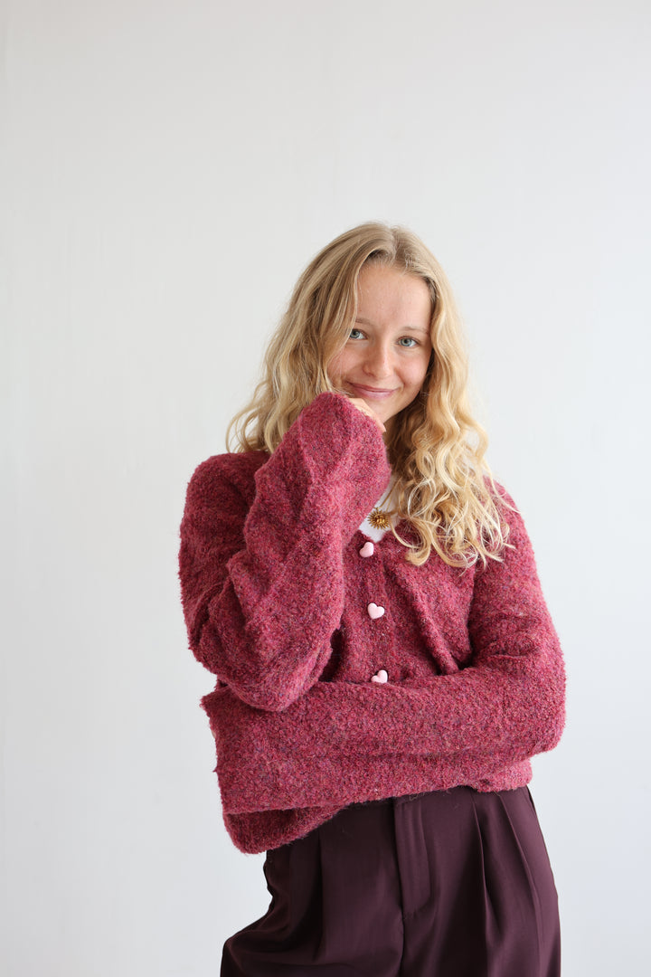Kuscheliger Cardigan mit Herzknöpfen Tara