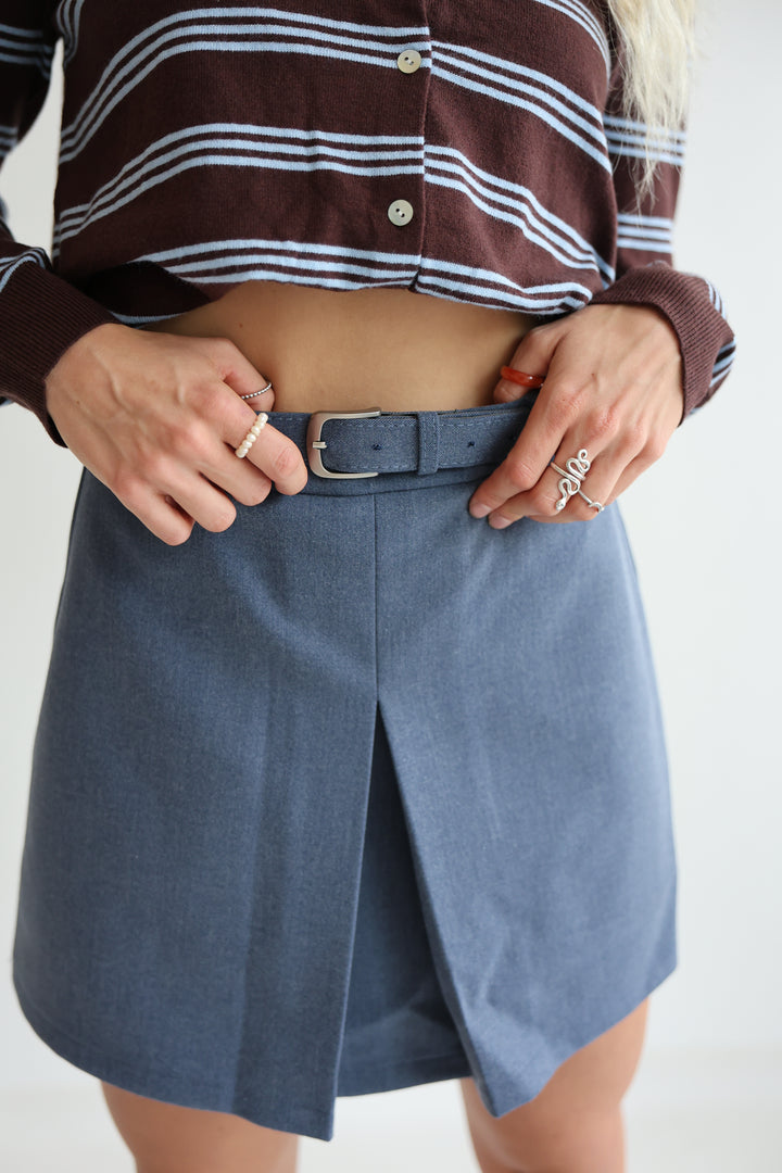 Kurzer Hosenrock mit Gürtel Britney