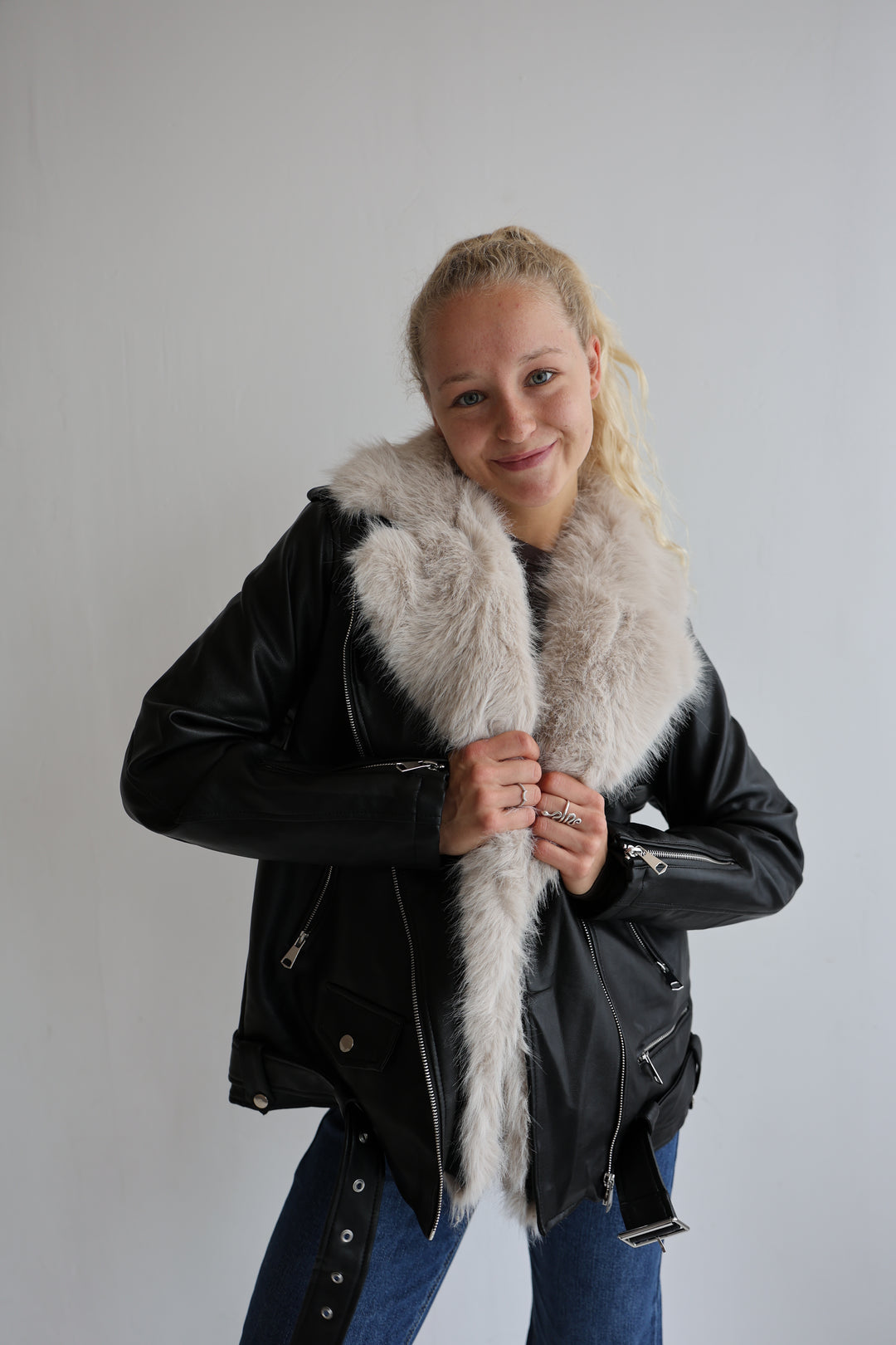 Kunstlederjacke mit Felleinsatz Maddy