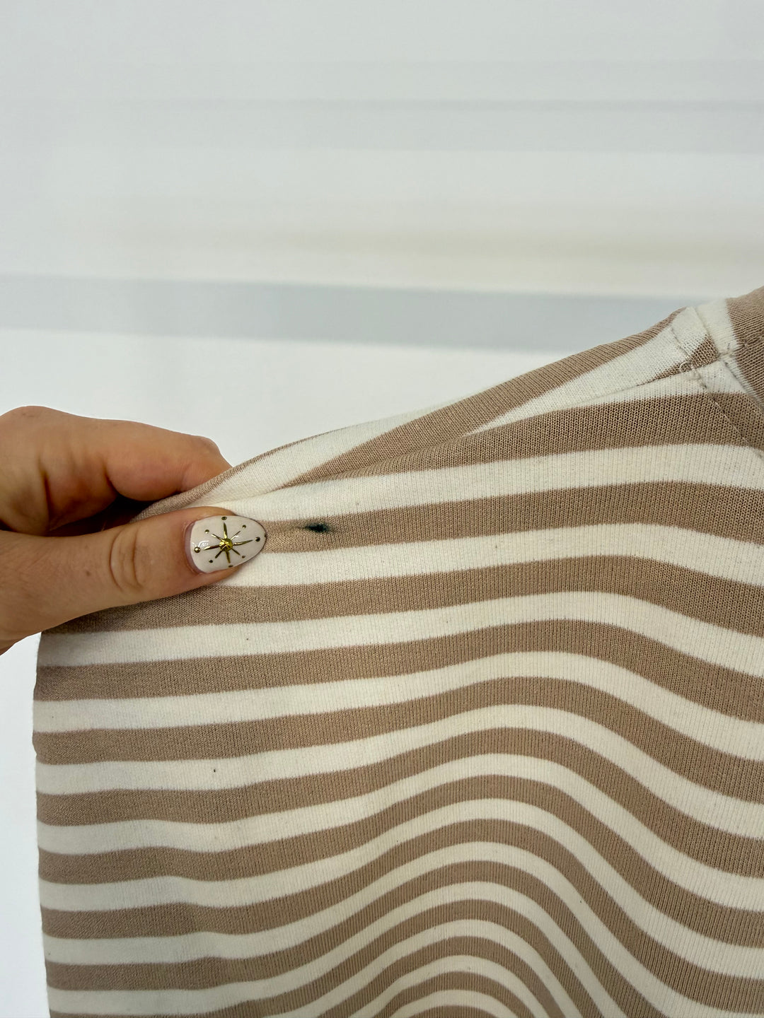 RELAXED LINES TEE BEIGE (B-WARE)