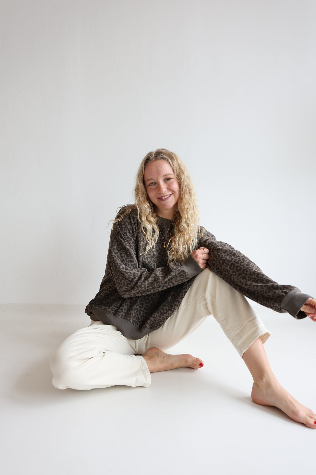 Sweater mit Leoprint