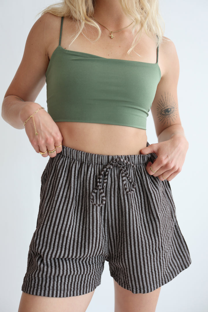 Kurze Musselinshorts Little Lines