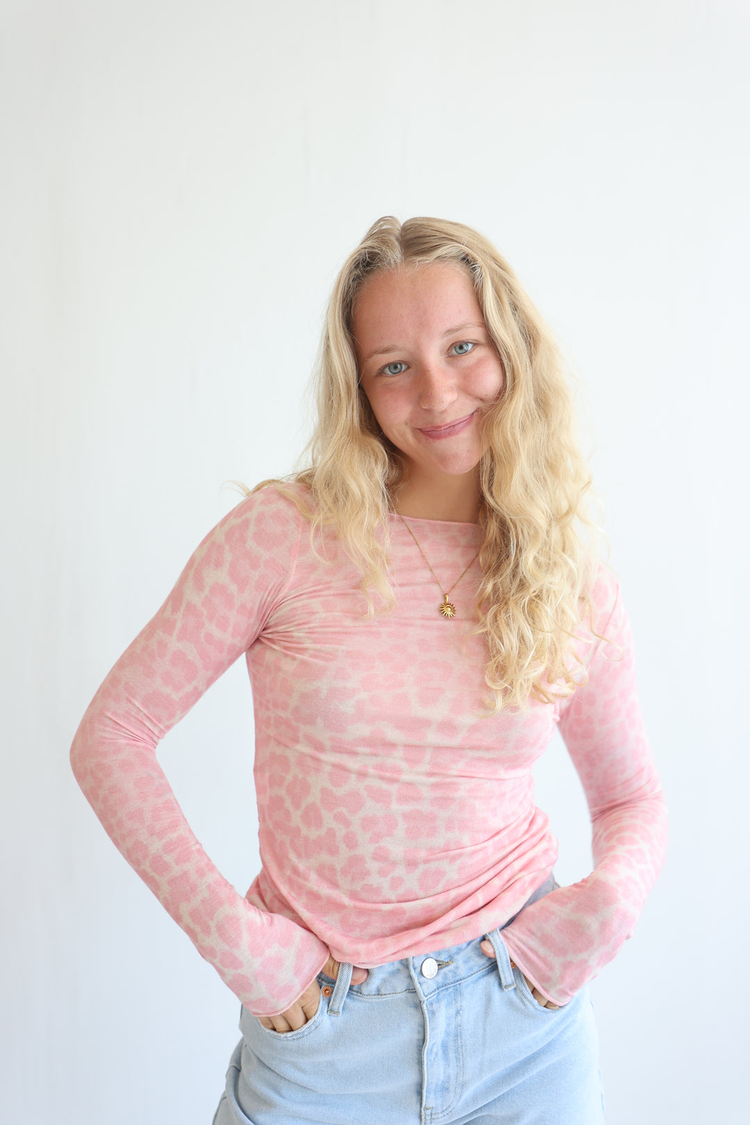 Cashmere Longsleeve mit Leoprint
