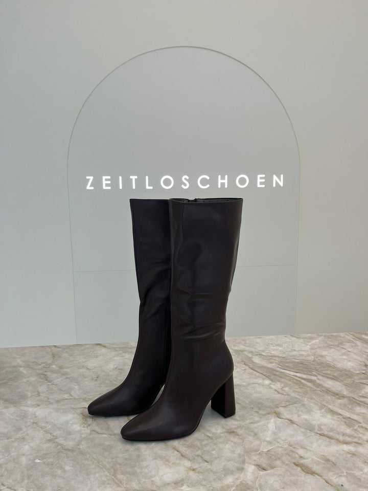 Sleek Leather Heeled Boots