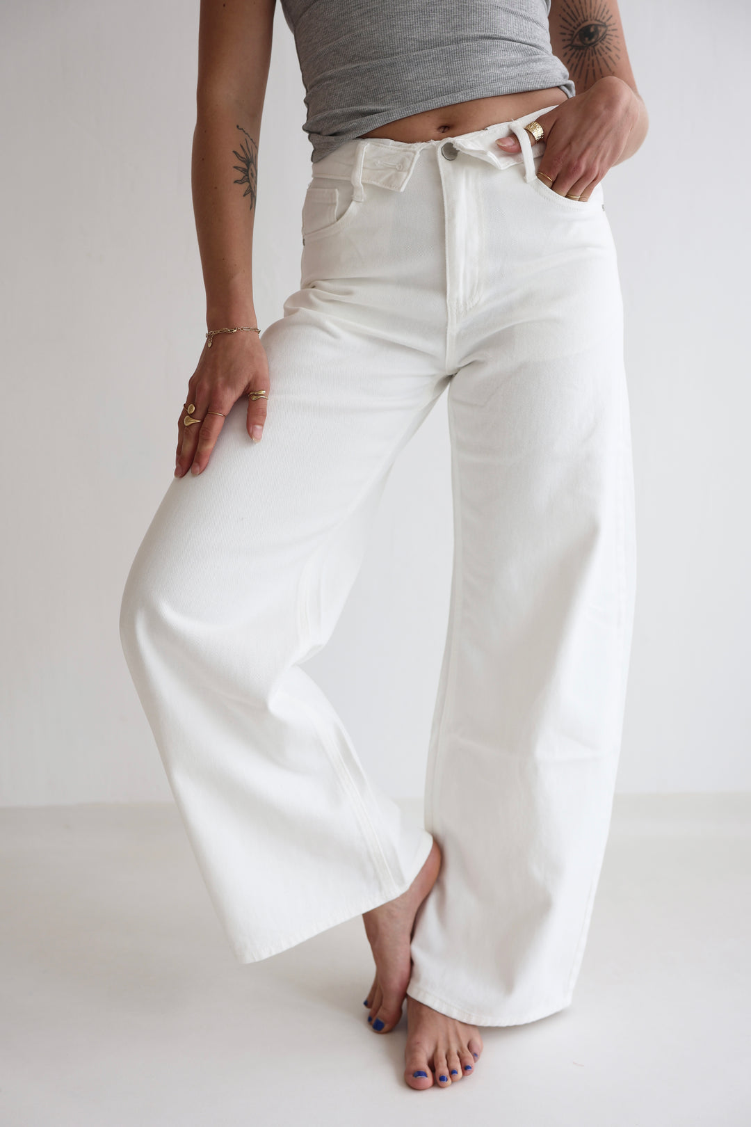 White Barrel Waistband Jeans