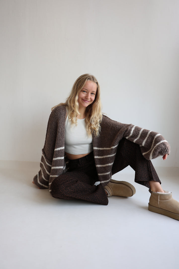 Oversize Strickcardigan Half Stripes