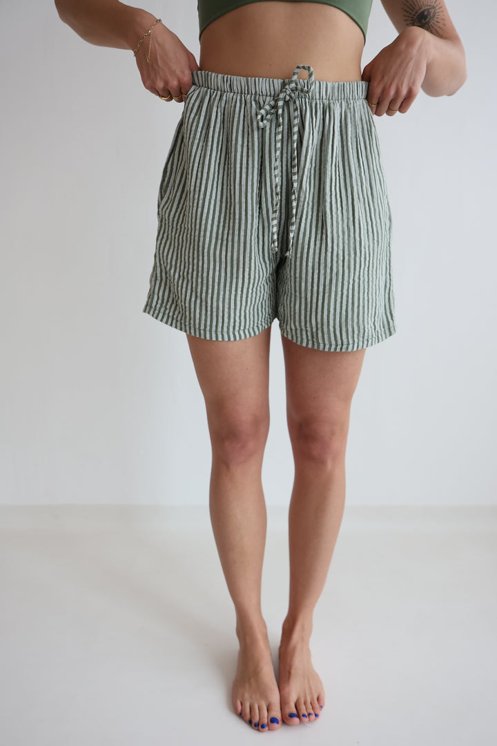 Kurze Musselinshorts Little Lines