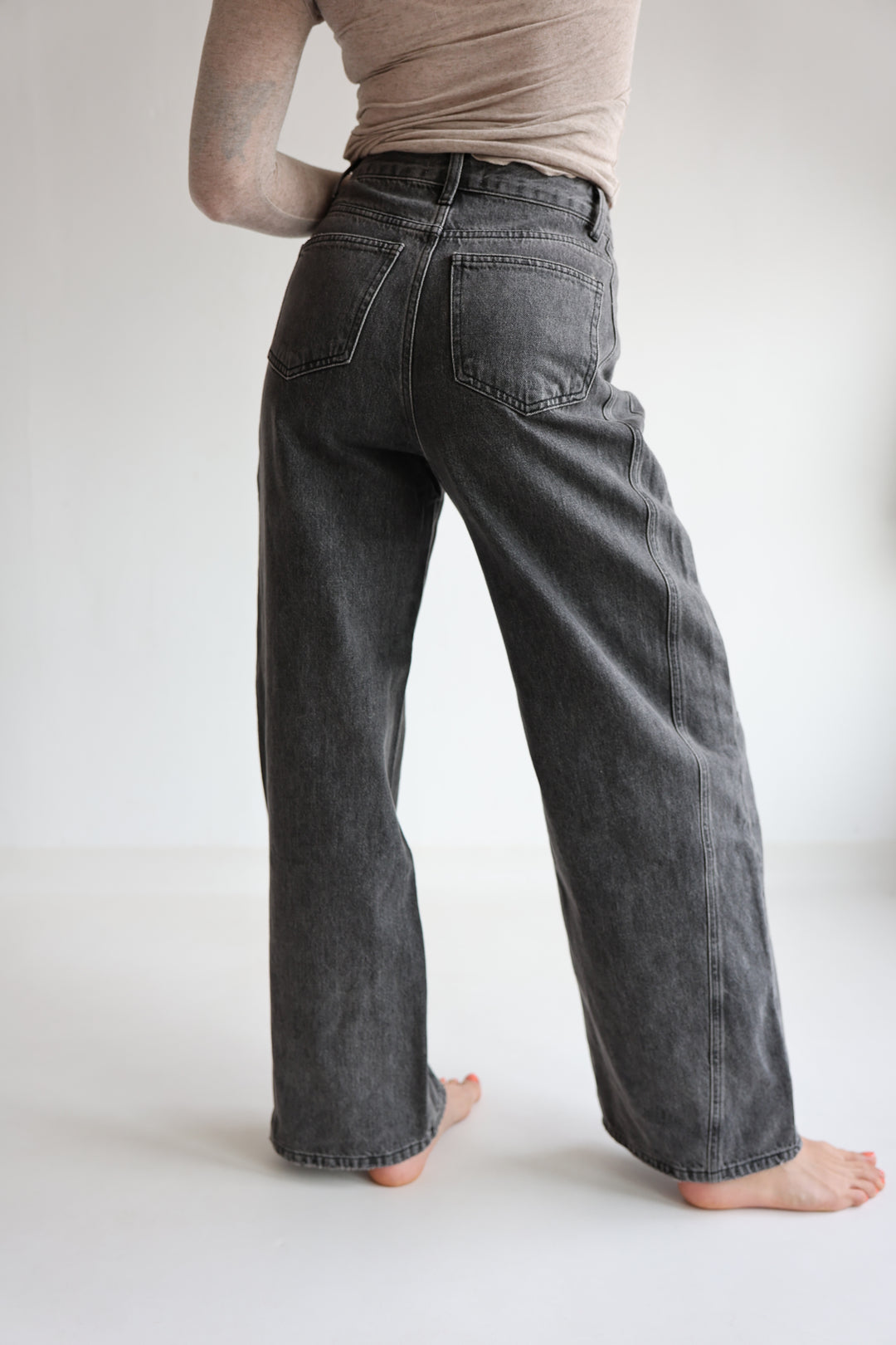 Relaxed Barrel Fit Jeans Juna