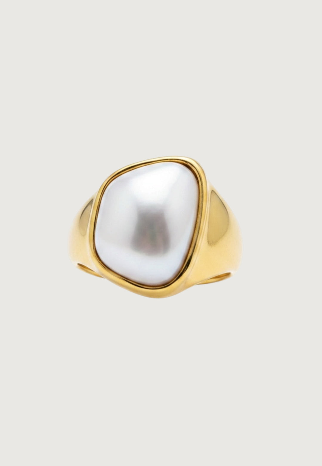 Pearl Shell Signet Ring