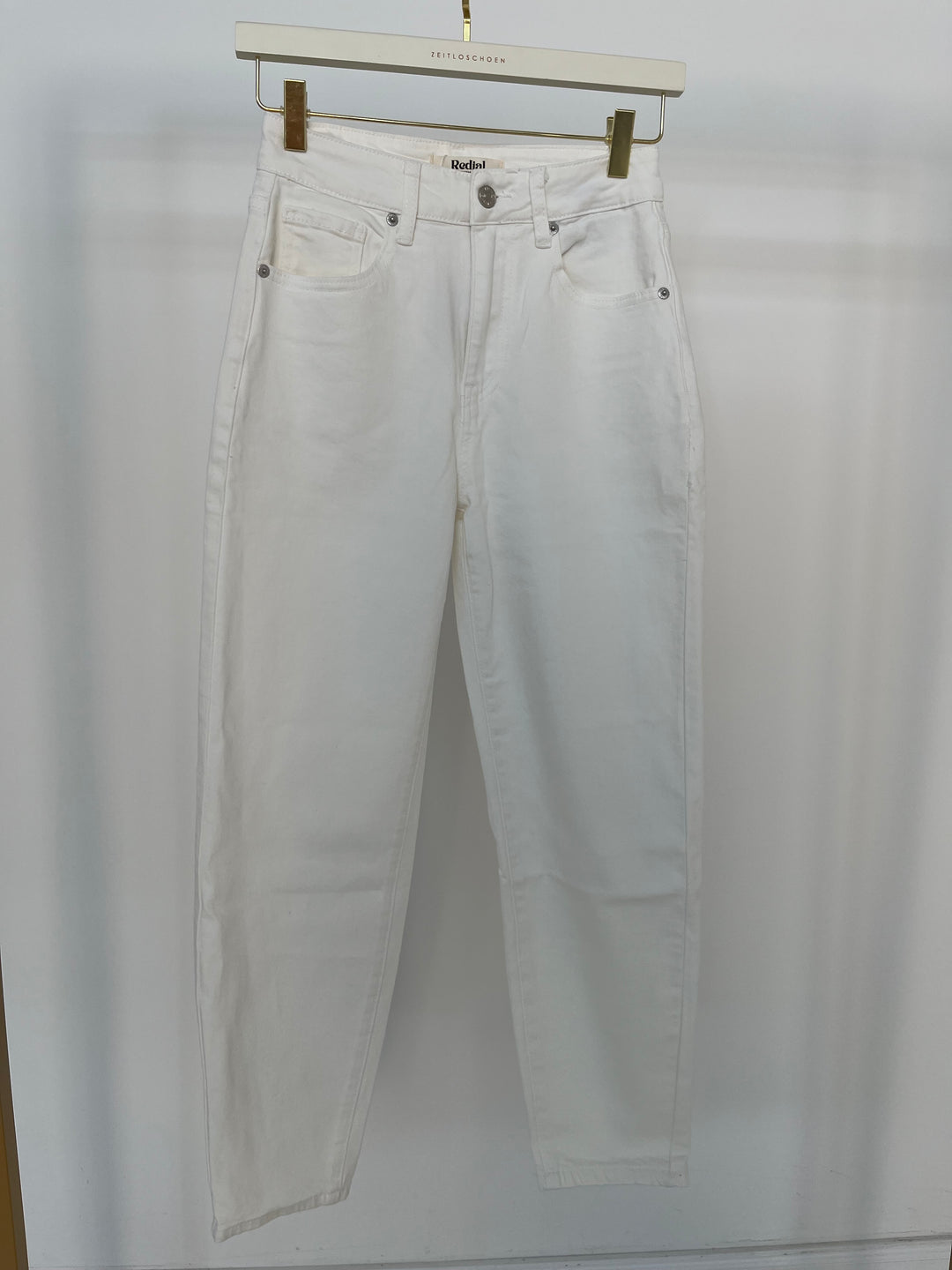 LOOSE FIT MOM JEANS NAYLA SOFT WHITE GR.34/XS (B-WARE)