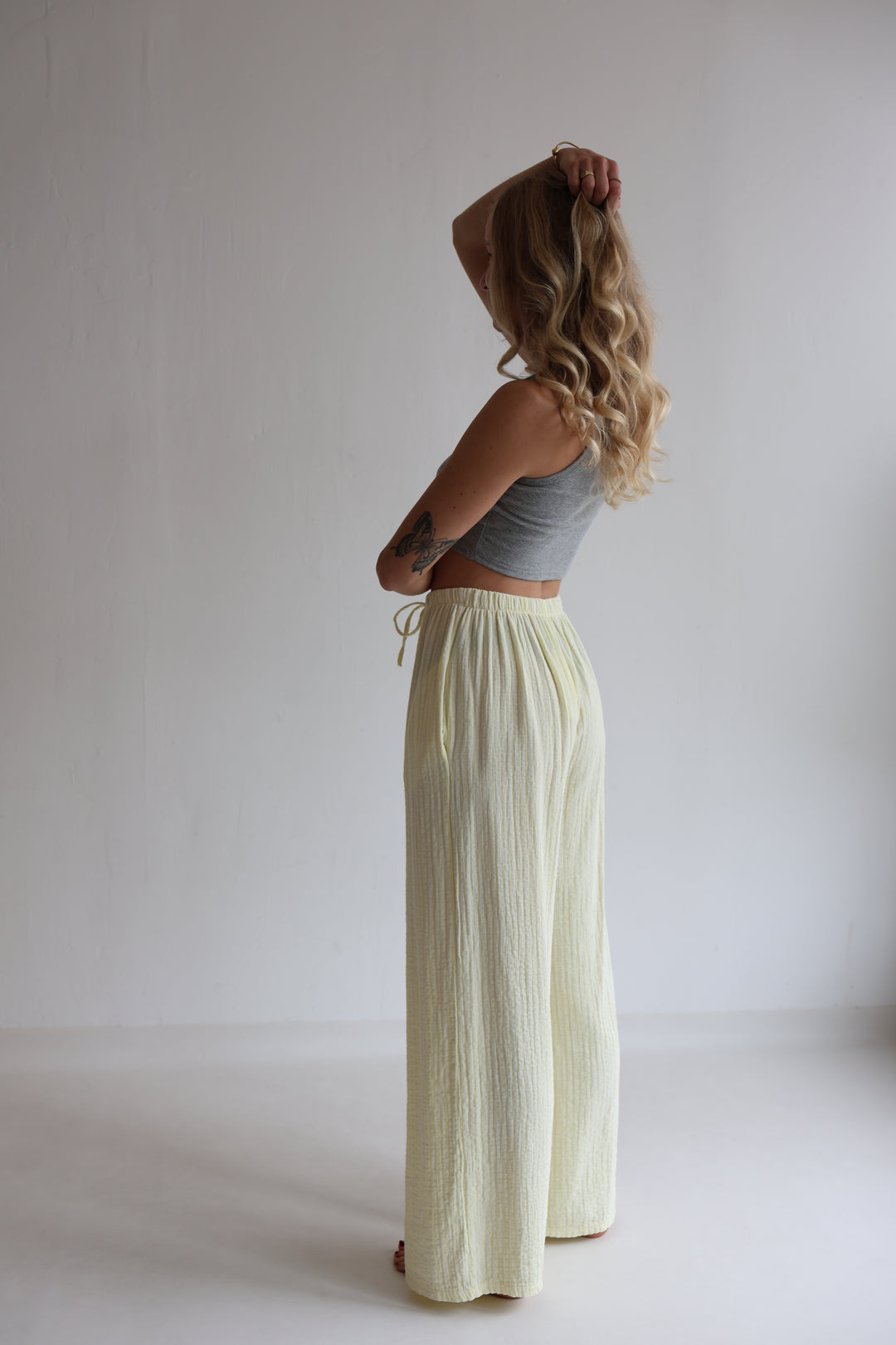 Lange Musselinhose mit Streifen Little Lines