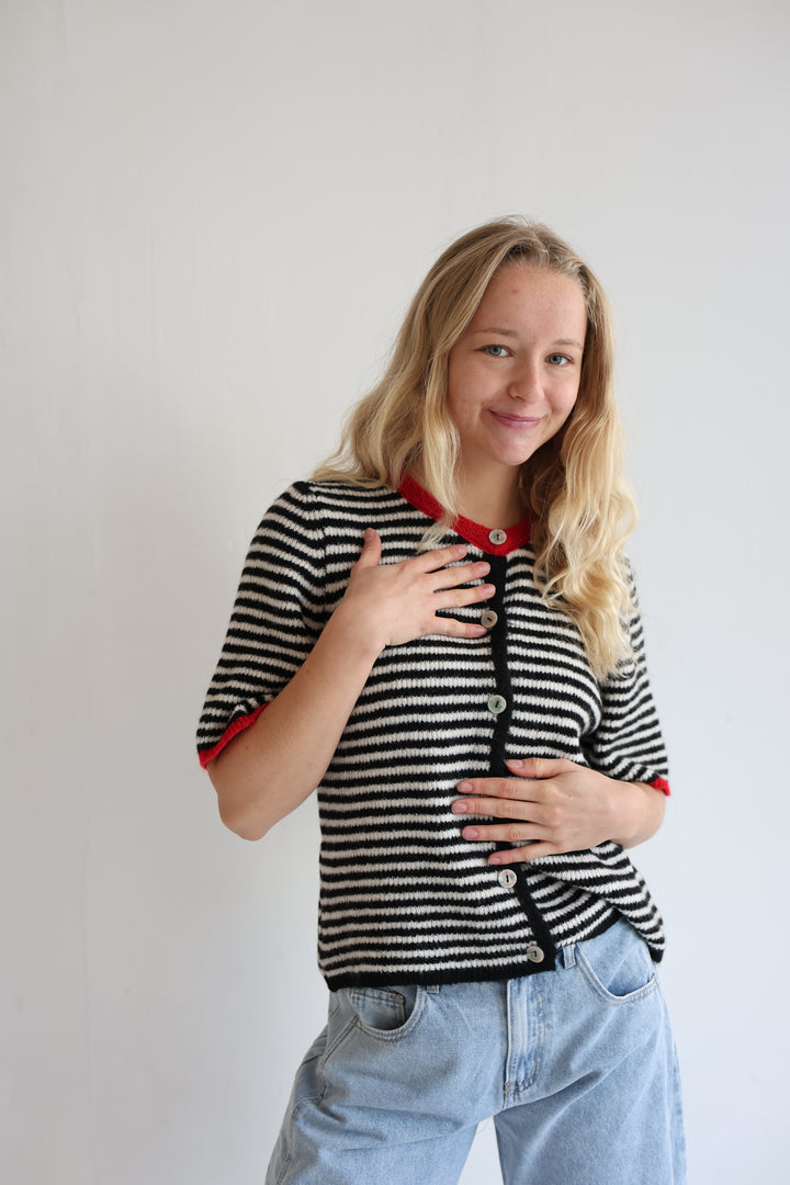 Gestreifter Kurzarm Cardigan Carlotta