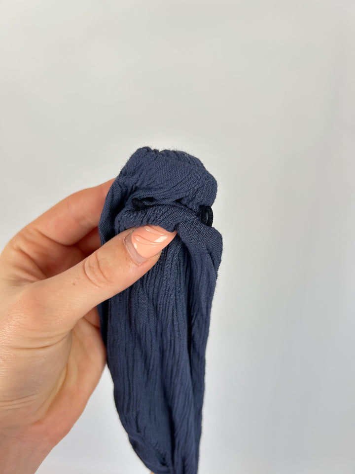 NECKHOLDER TOP AUS VISKOSE AURORA DUNKELBLAU EINHEITSGRÖSSE (B-WARE)