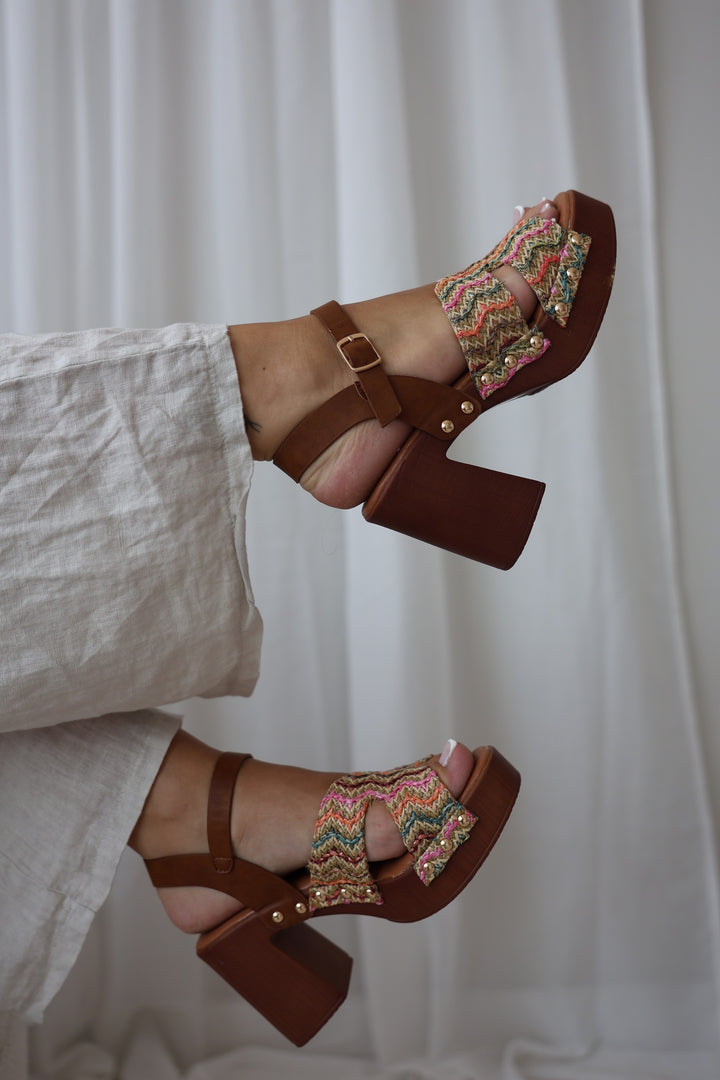 Plateau Sandale aus Leder Amber