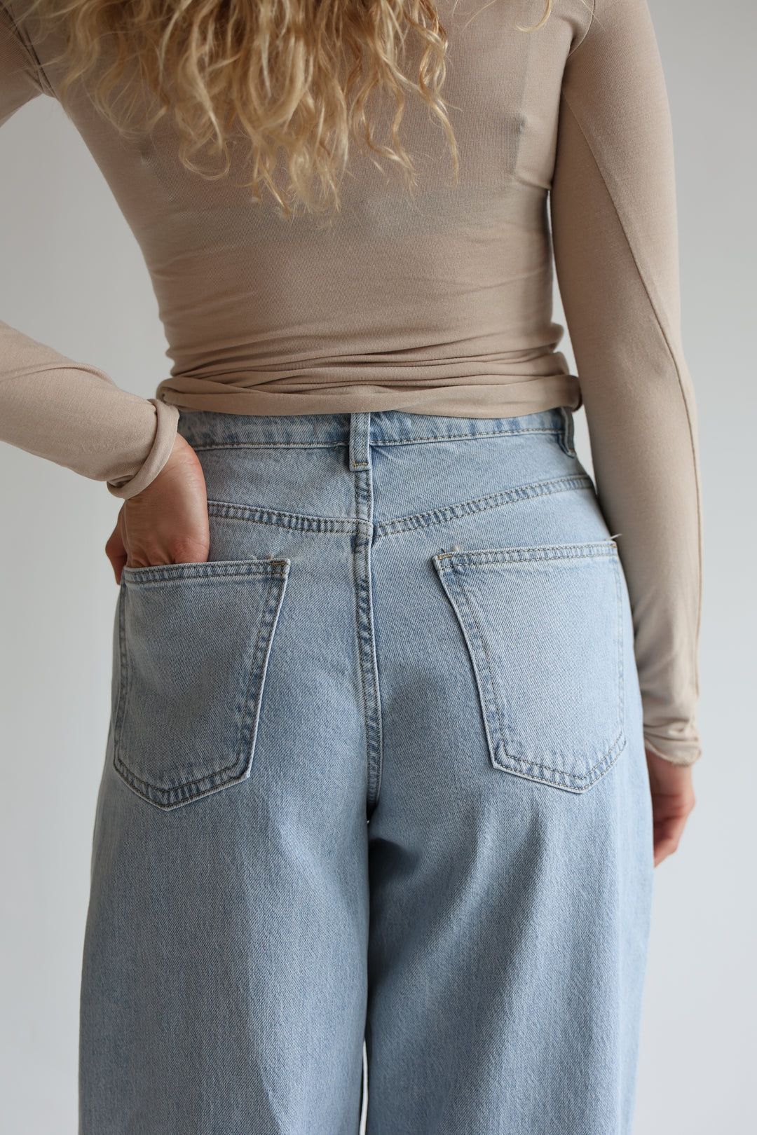 Barrel Rivet Jeans