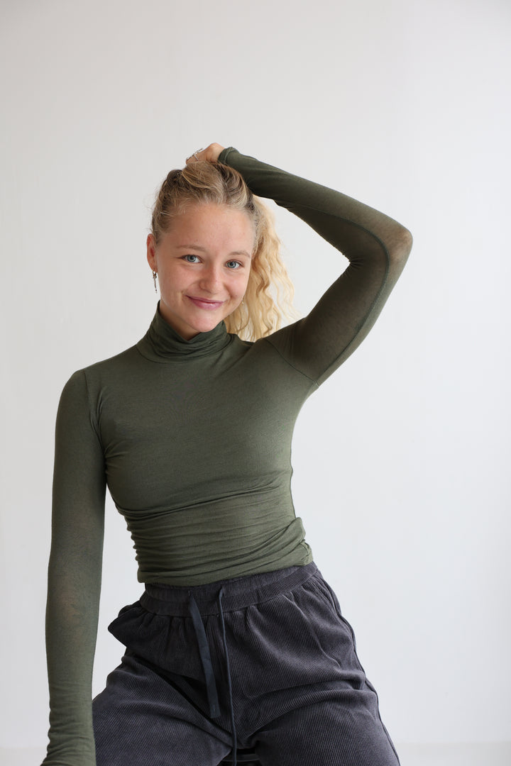 Cashmere Longsleeve mit Kragen Liliana (einfarbig)