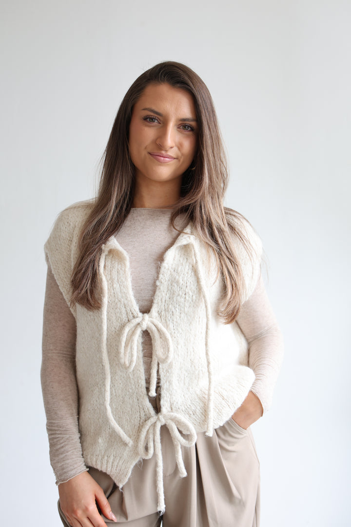 Weste mit Schleifen Lilly