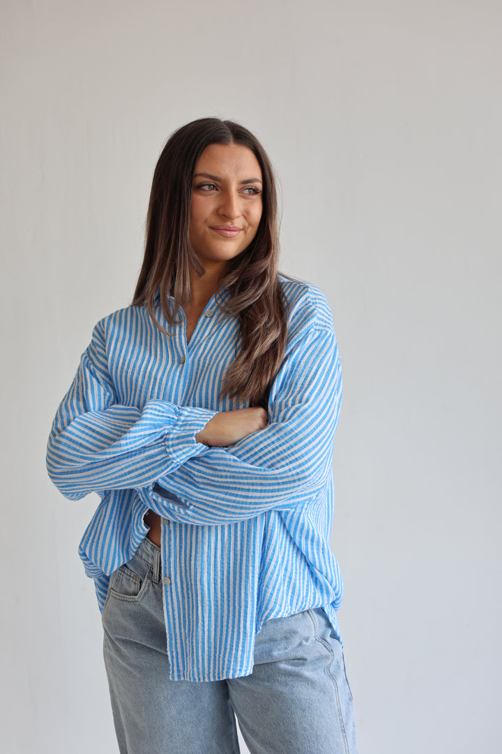 Kurzes Blusenhemd aus Musselin Wide Stripes